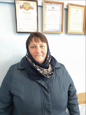 Зоотехник Т.А. Наумова контролирует все процессы на ферме