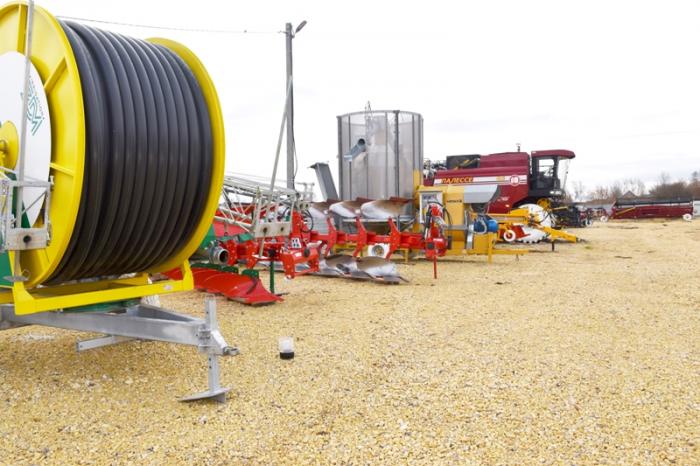 Сельхозтехника выставлена на зимнее хранение