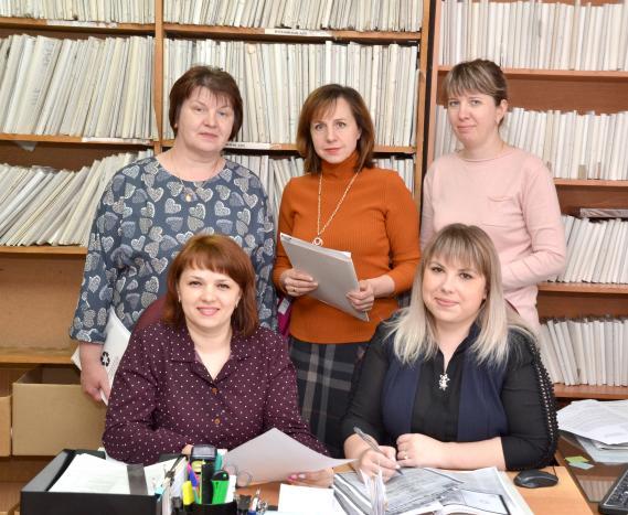 Специалисты первой категории Управления социальной защиты населения Ардатовского района Н.Ф. Пурюшина, Г.И. Левина, О.Д. Якимова, Л.И. Шканова, Т.А. Саулова