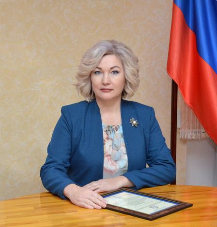 Глава местного самоуправления района Оксана Николаевна Жесткова