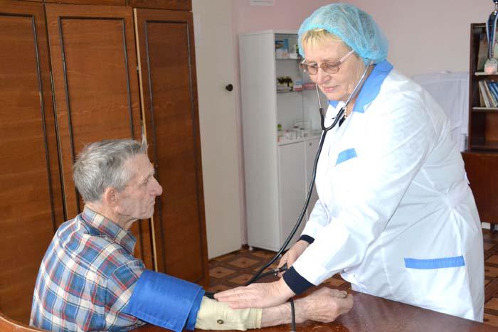 Н.К. Бацин: "В газифицированном ФАПе тепло будет всем" Н.К. Бацин: "В газифицированном ФАПе тепло будет всем"